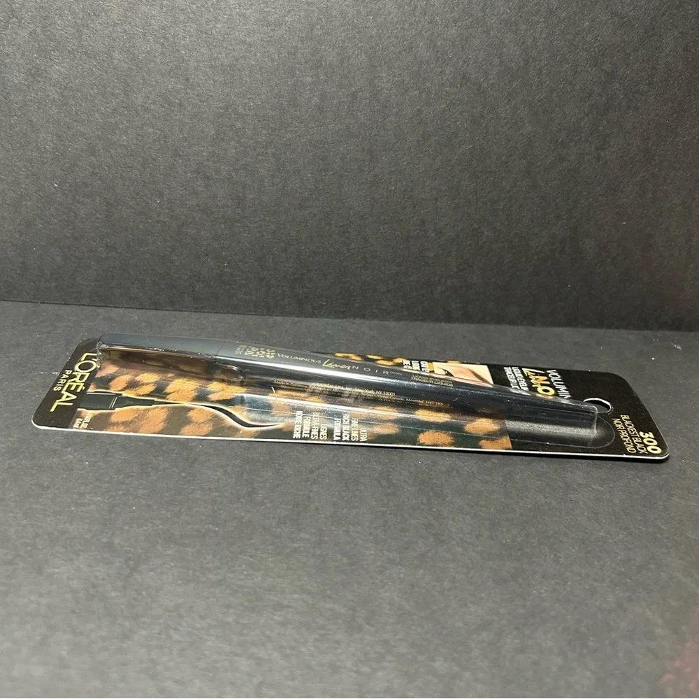L'Oreal Voluminous Liquid Eye Liner Noir Blackest Black 300, Cat Eye Look